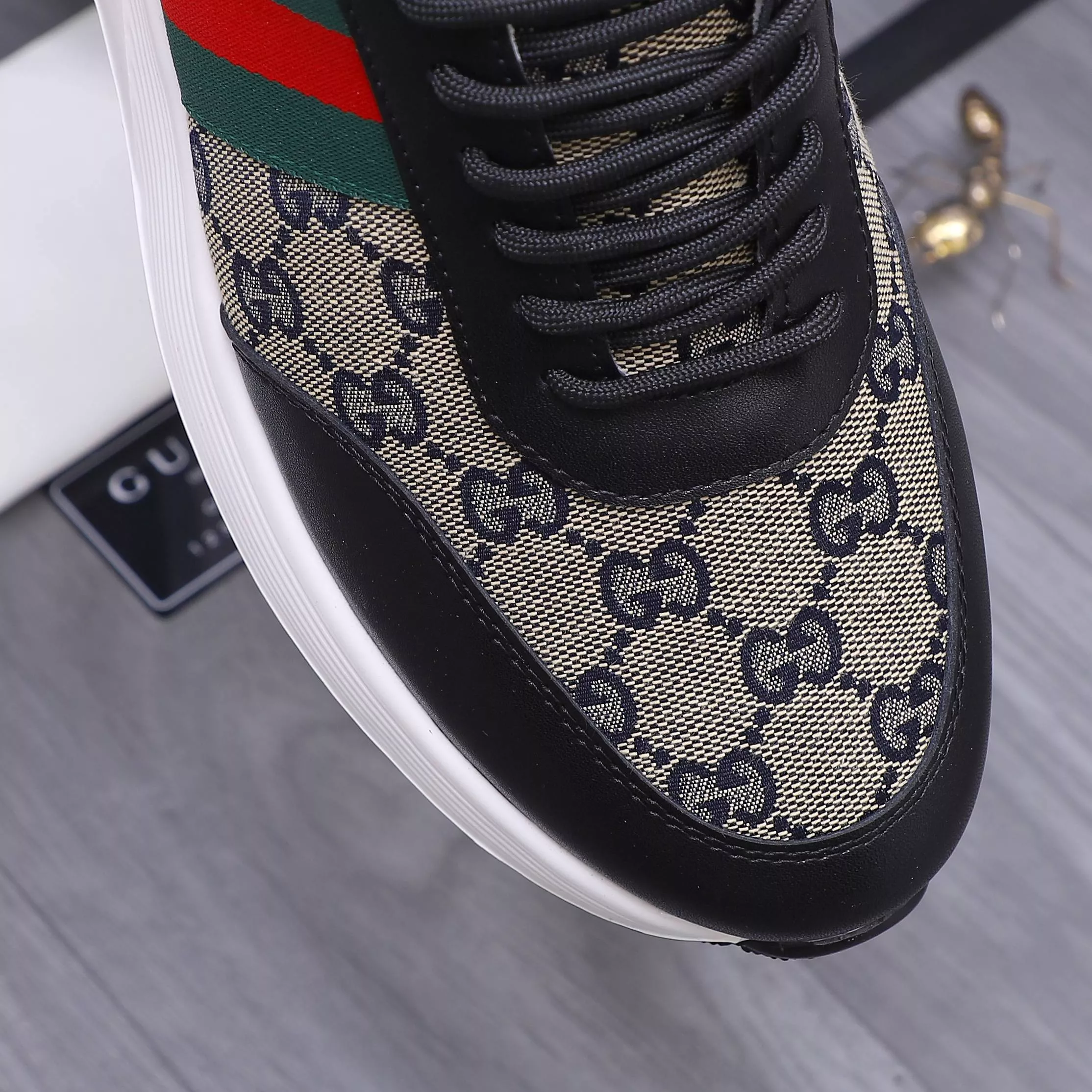 Versatile 9122 Gucci Casual Shoes For Men