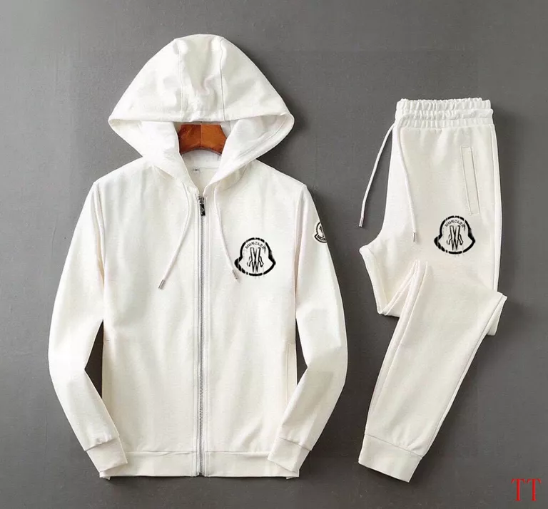Versatile 9164 Moncler Tracksuits Long Sleeved For Men