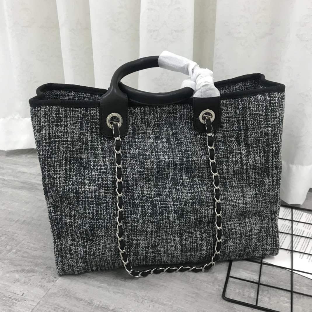 Versatile 9518 Chanel AAA Quality Handbags