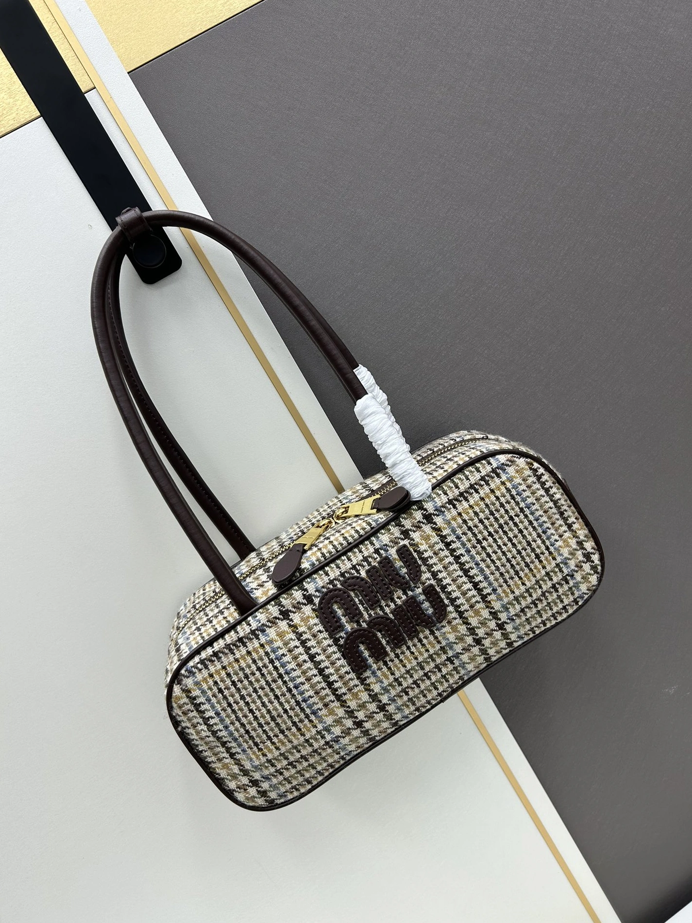 Versatile 980 MIU MIU AAA Quality Handbags For Women