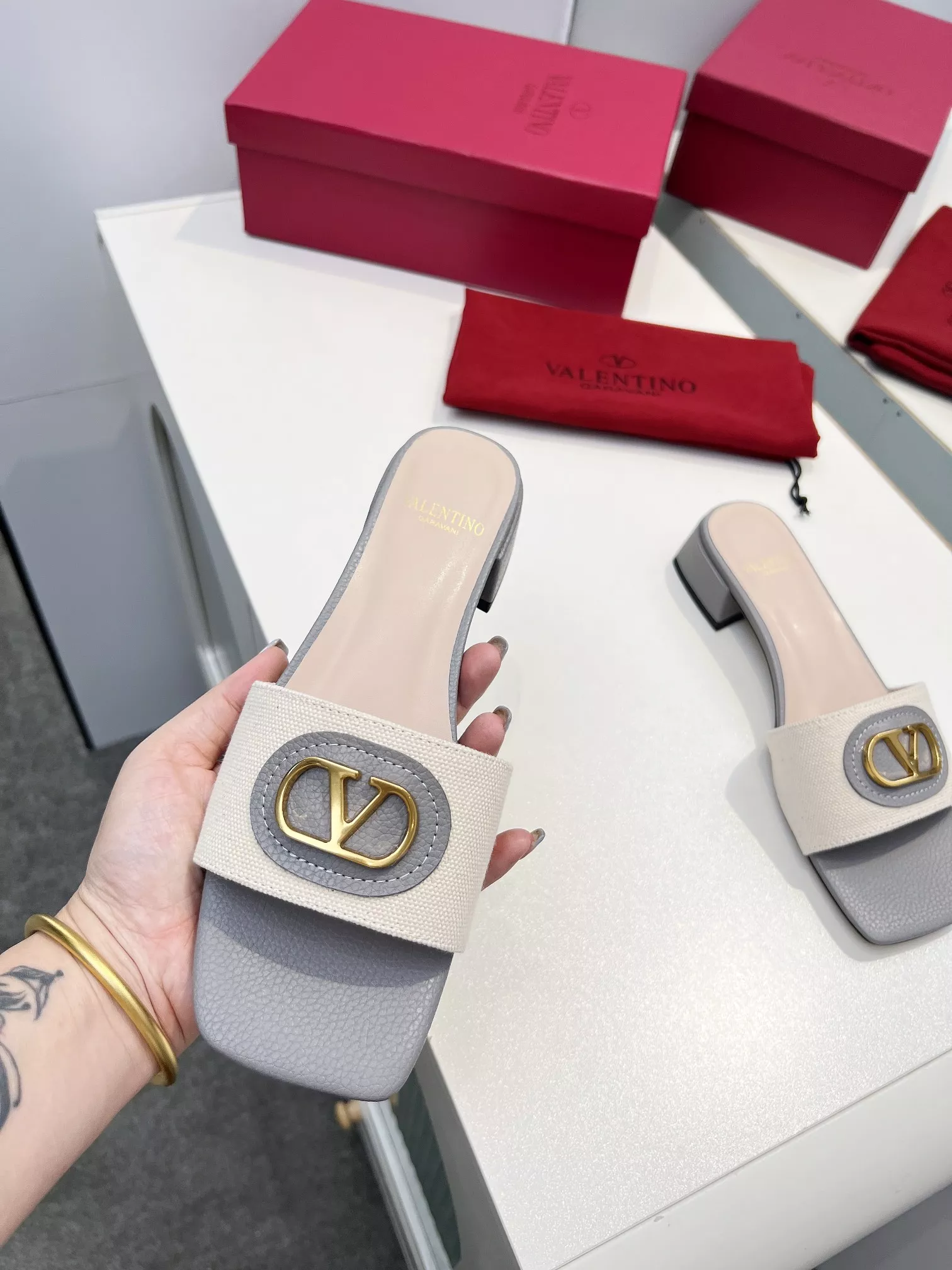 Versatile 9863 Valentino Slippers For Women