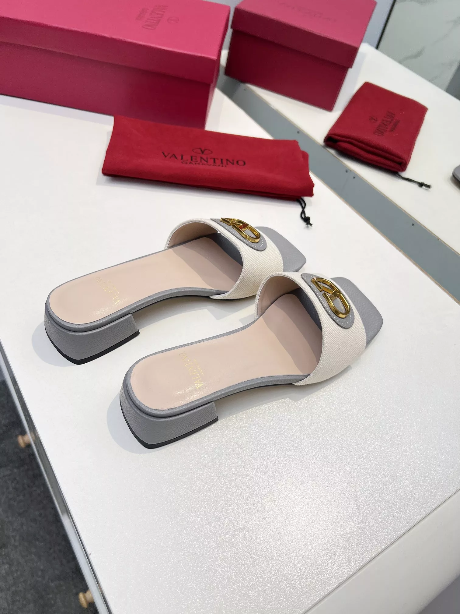 Versatile 9863 Valentino Slippers For Women