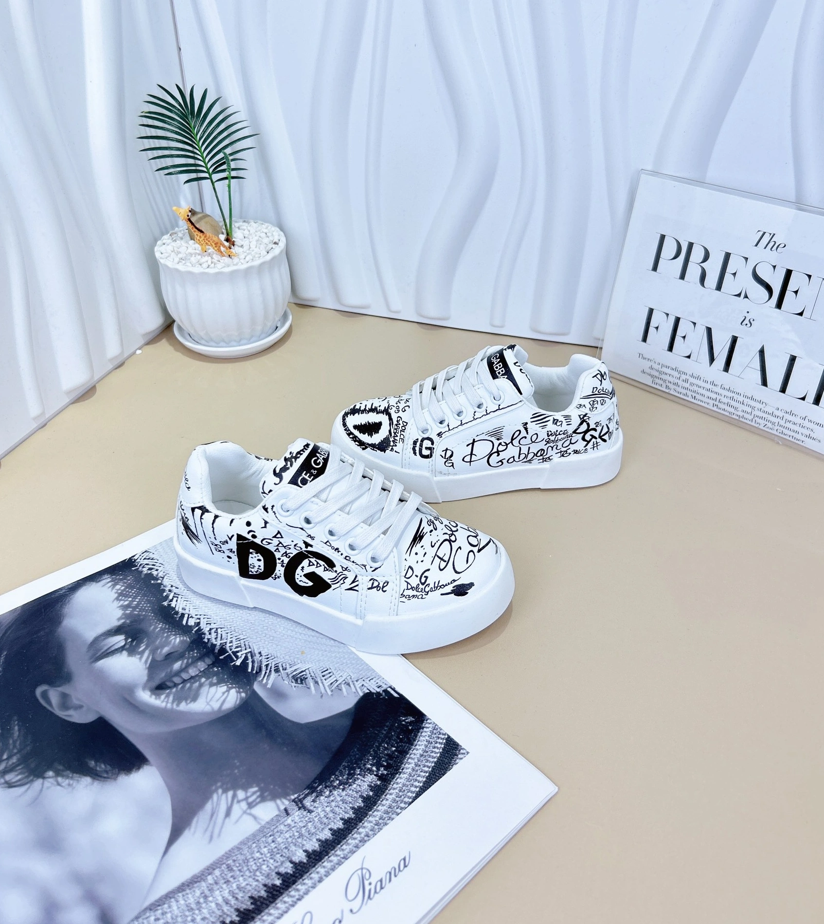 Versatile 9937 Dolce & Gabbana D&G Kids' Shoes For Kids