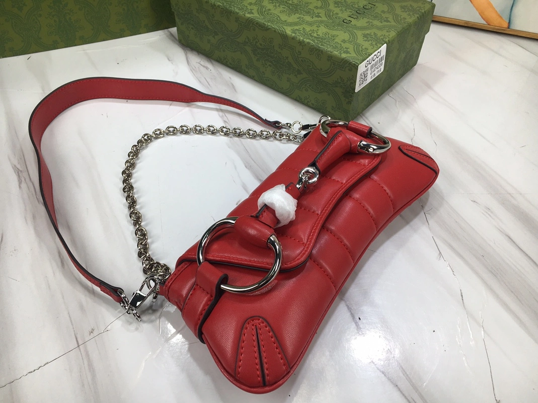 Versatile 9970 Gucci AAA Quality Messenger Bags For Women