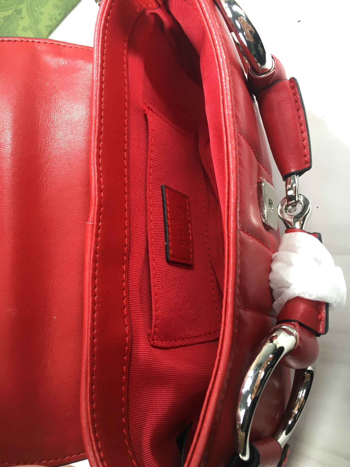 Versatile 9970 Gucci AAA Quality Messenger Bags For Women