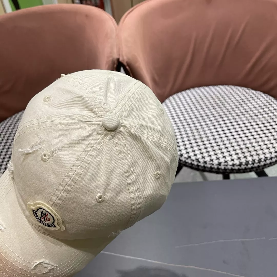 Versatile 998 Moncler Caps