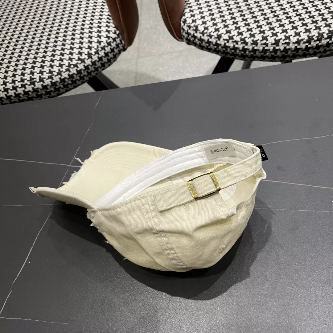 Versatile 998 Moncler Caps