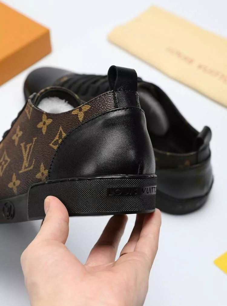 Vibrant 1083 Louis Vuitton Casual Shoes For Men
