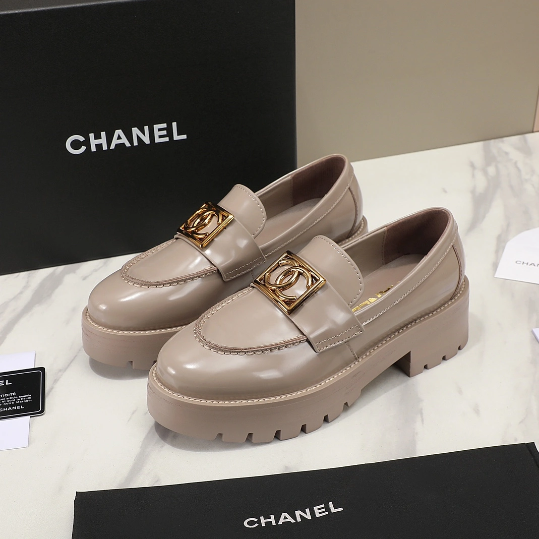 Vibrant 1110 Chanel Leather Shoes For Women