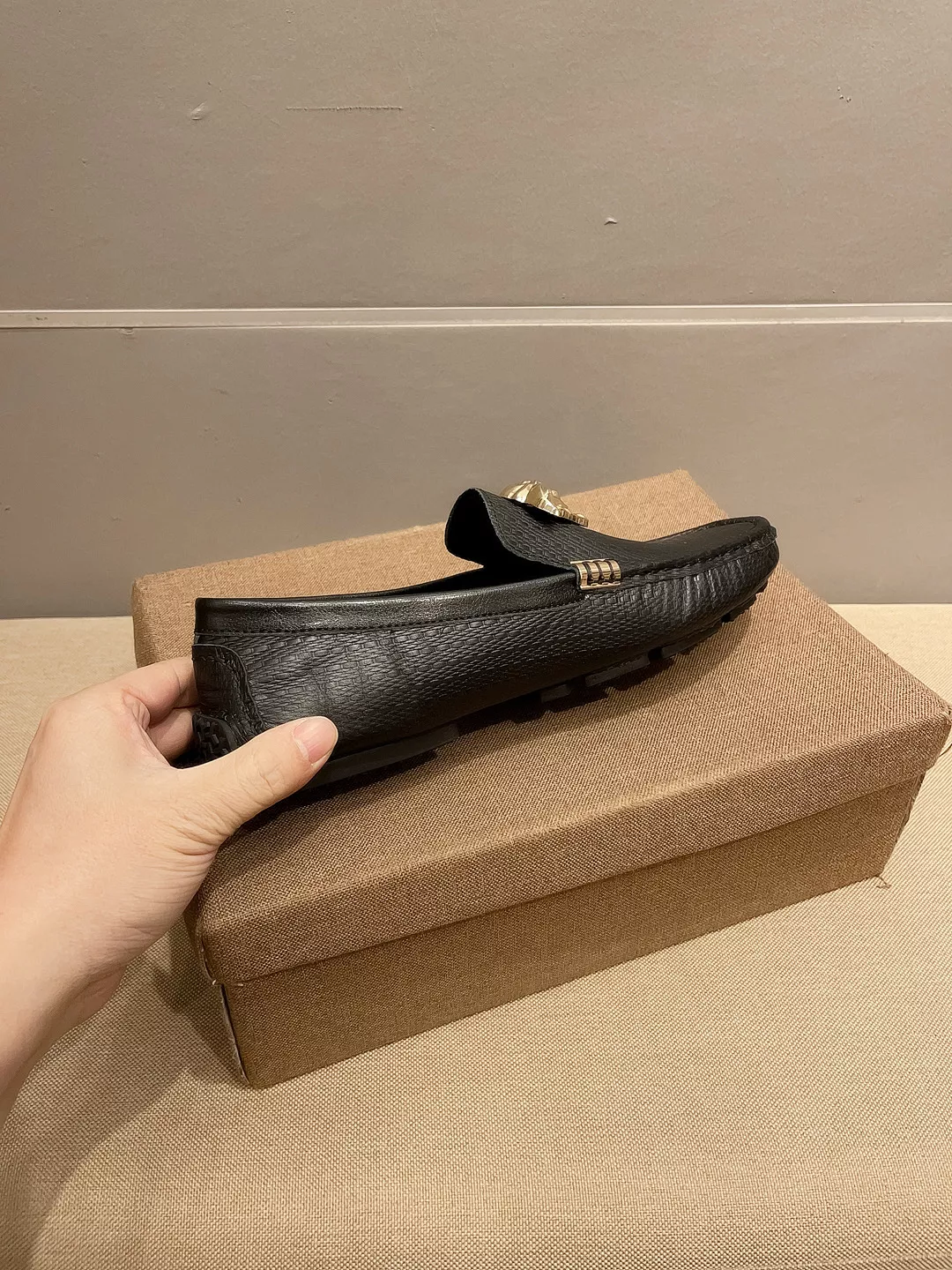 Vibrant 1221 Versace Leather Shoes For Men