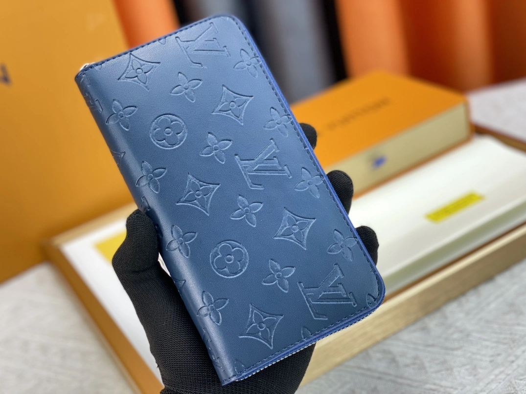 Vibrant 1273 Louis Vuitton LV Wallets