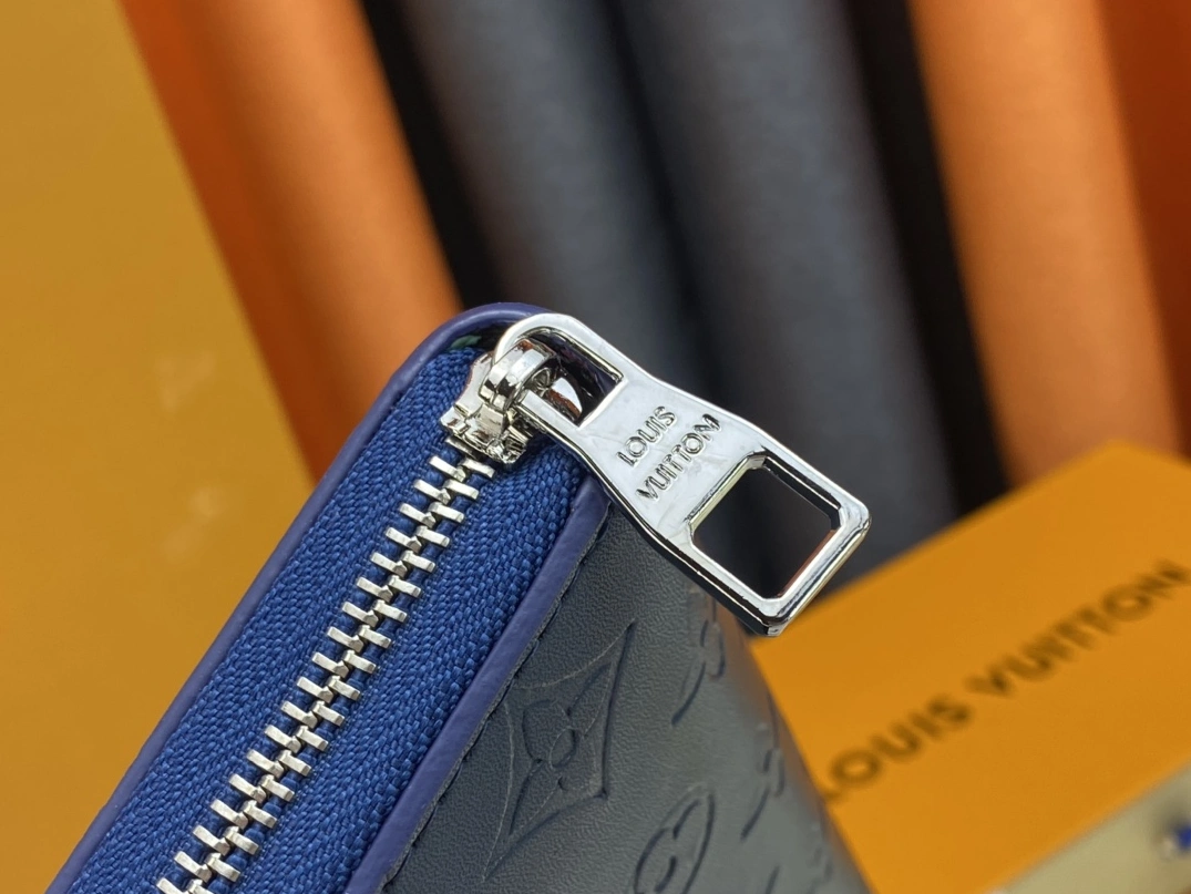 Vibrant 1273 Louis Vuitton LV Wallets