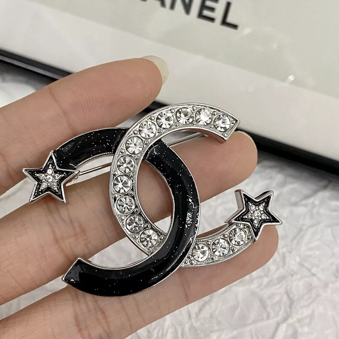 Vibrant 1319 Chanel Brooches For Women
