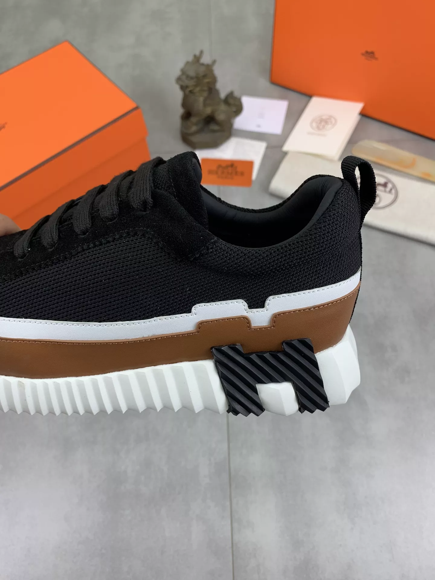 Vibrant 1337 Hermes Casual Shoes For Women