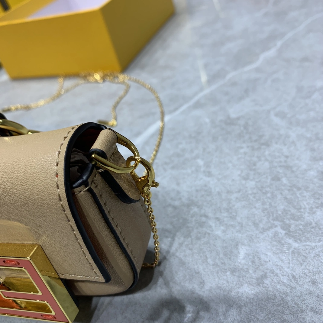 Vibrant 1400 Fendi AAA Quality Wallet For Women
