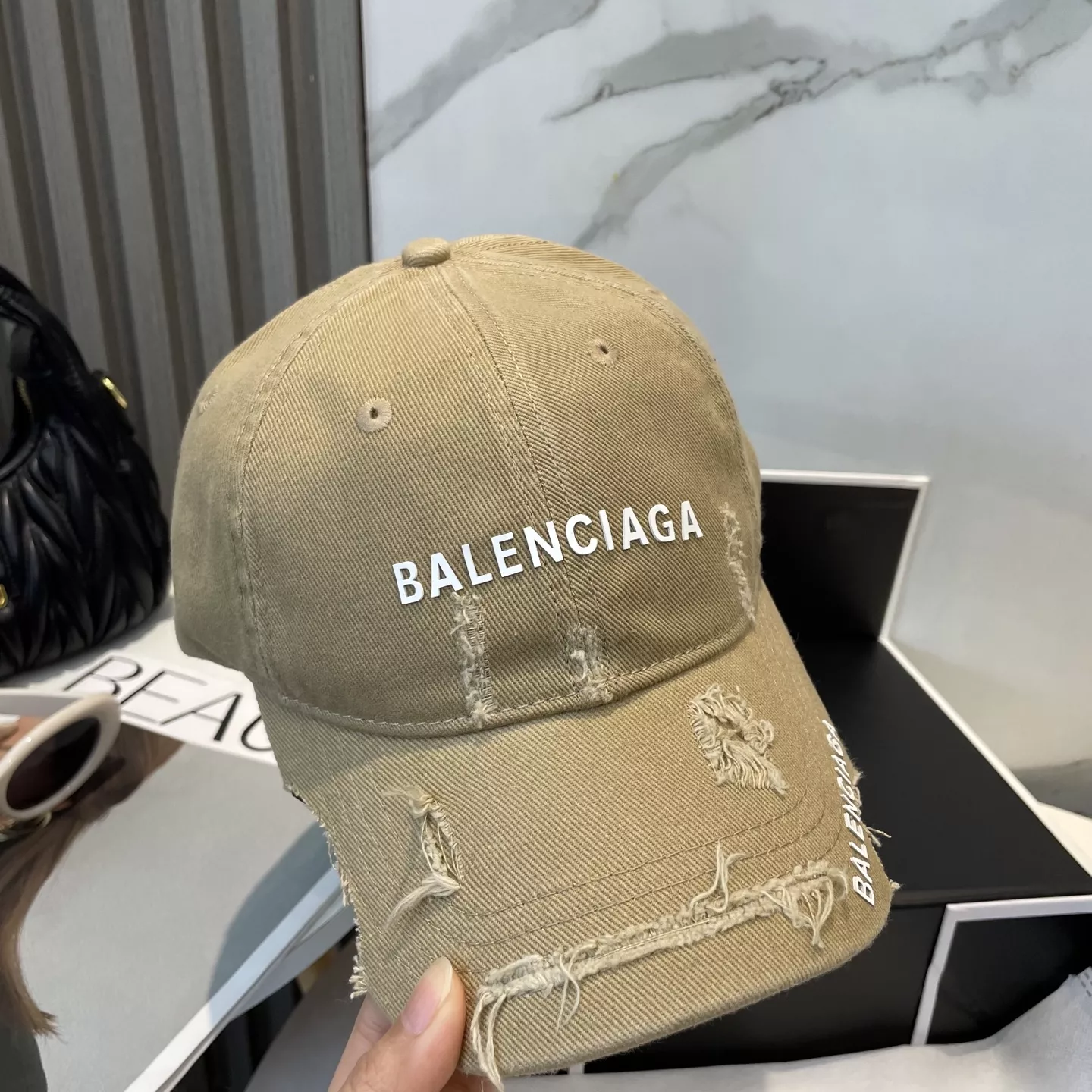 Vibrant 1415 Balenciaga Caps