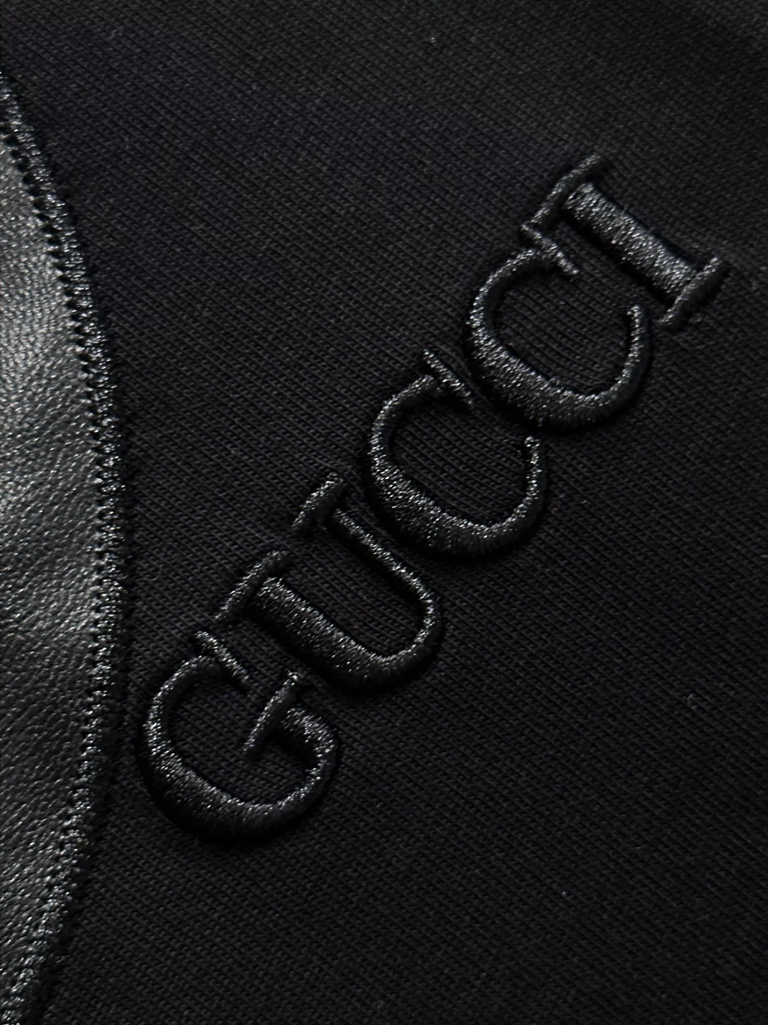 Vibrant 1618 Gucci T-Shirts Short Sleeved For Unisex