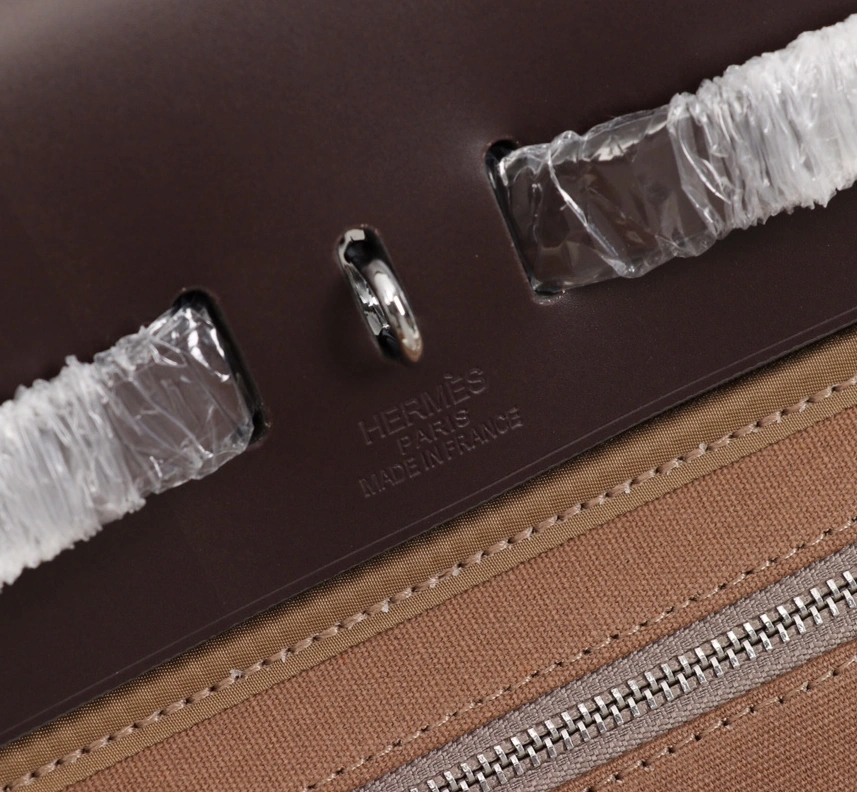 Vibrant 1685 Hermes AAA Quality Handbags For Women