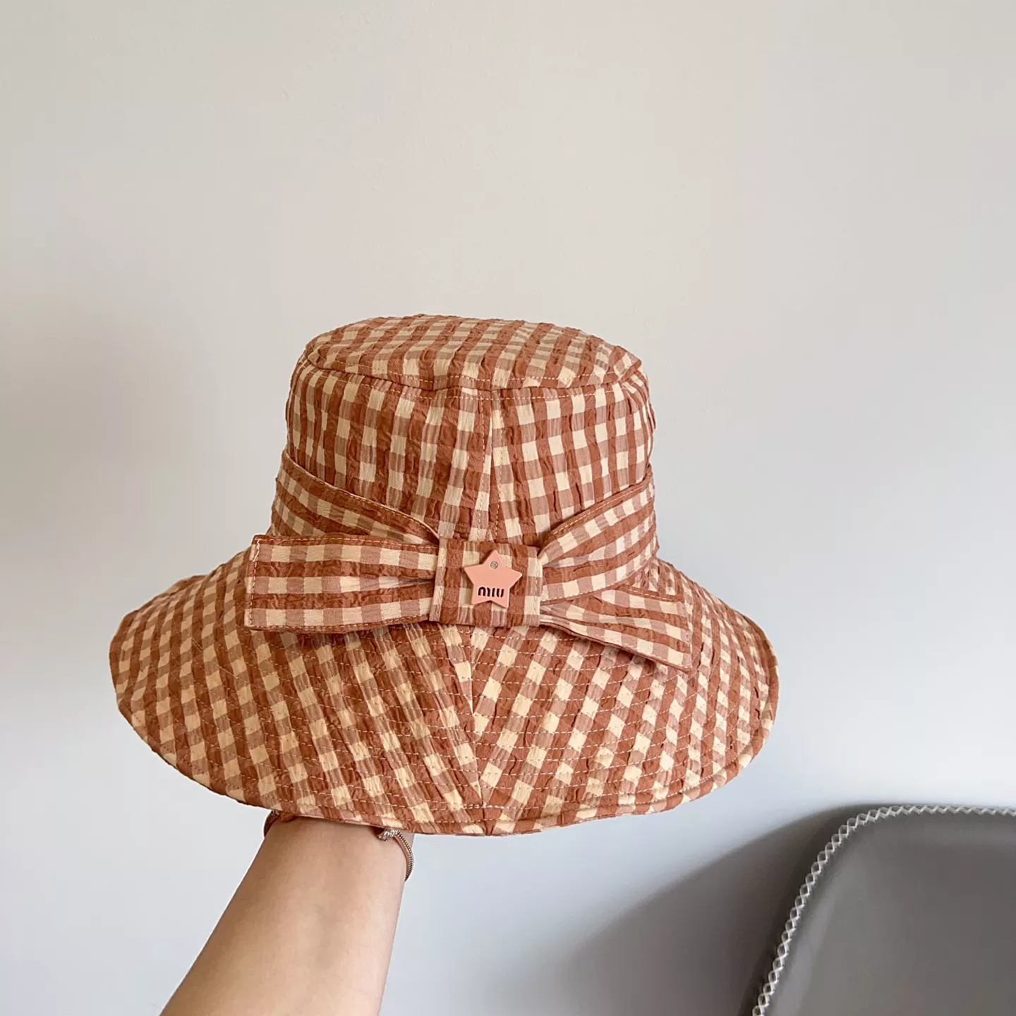 Vibrant 1713 Balenciaga Caps
