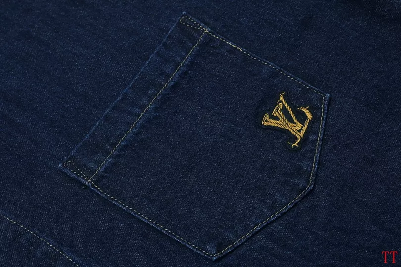 Vibrant 174 Louis Vuitton LV Shirts Short Sleeved For Unisex