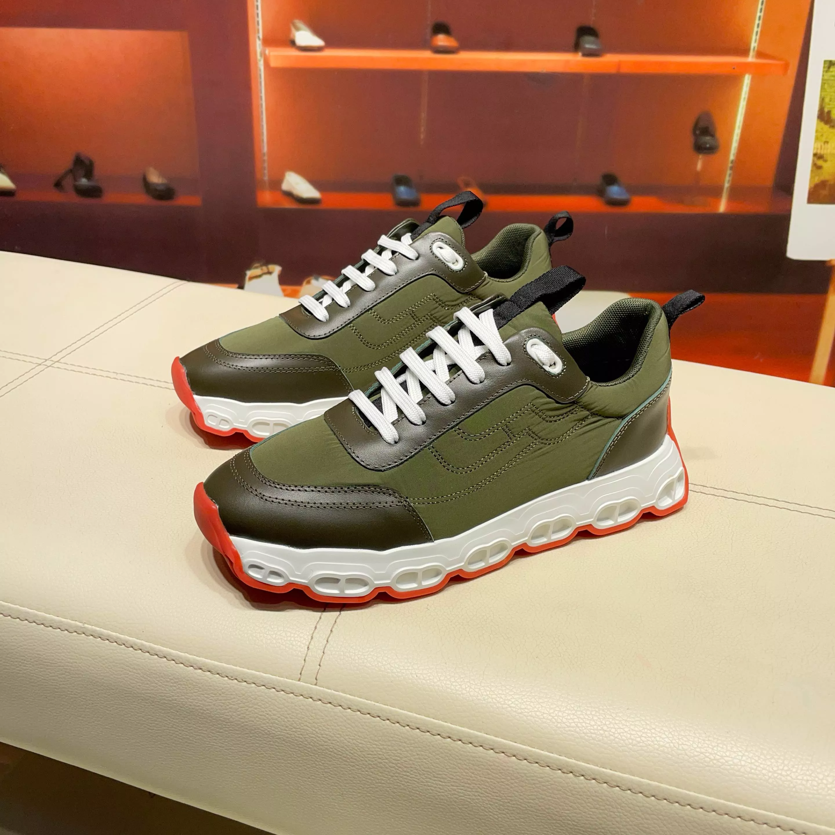 Vibrant 201 Hermes Casual Shoes For Men