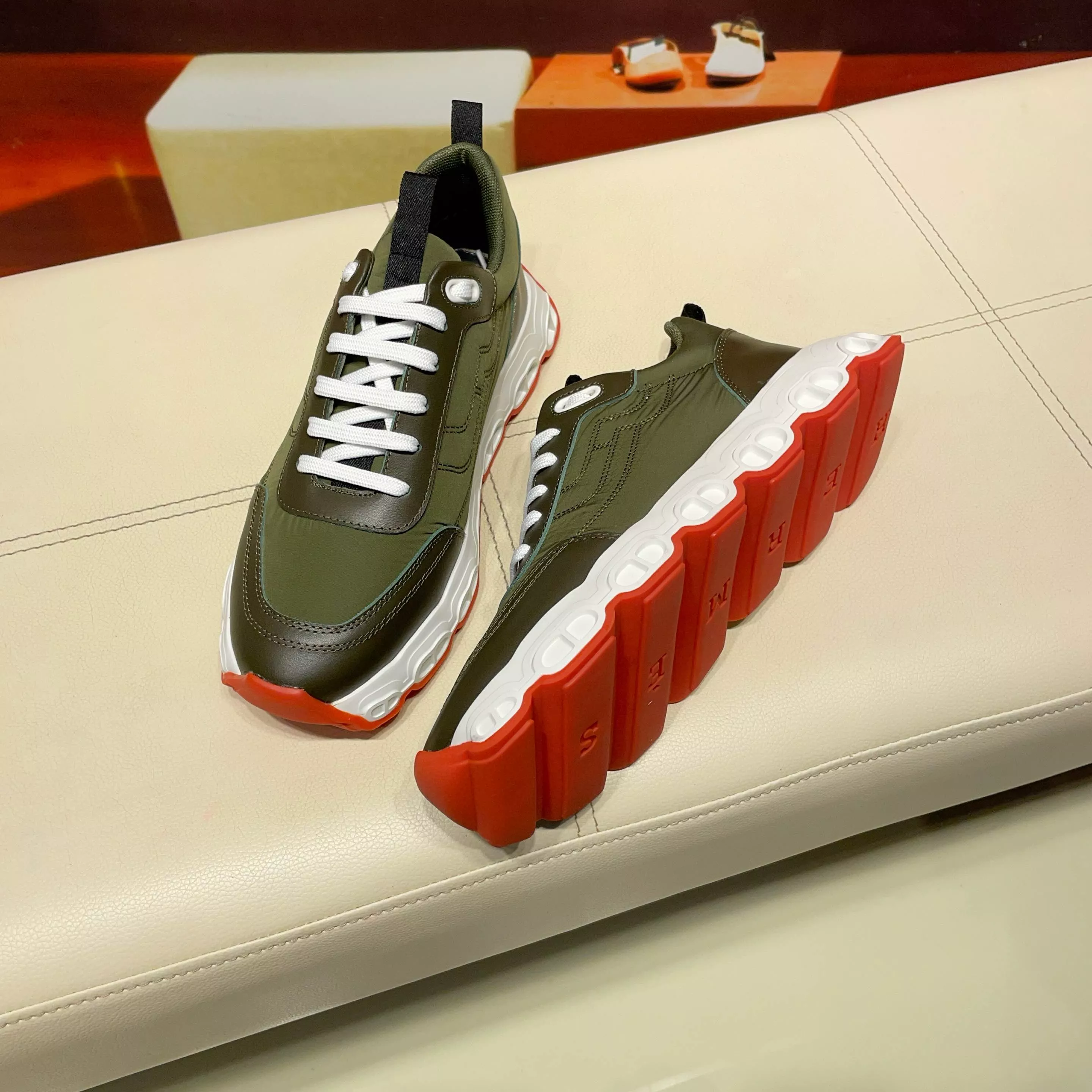 Vibrant 201 Hermes Casual Shoes For Men