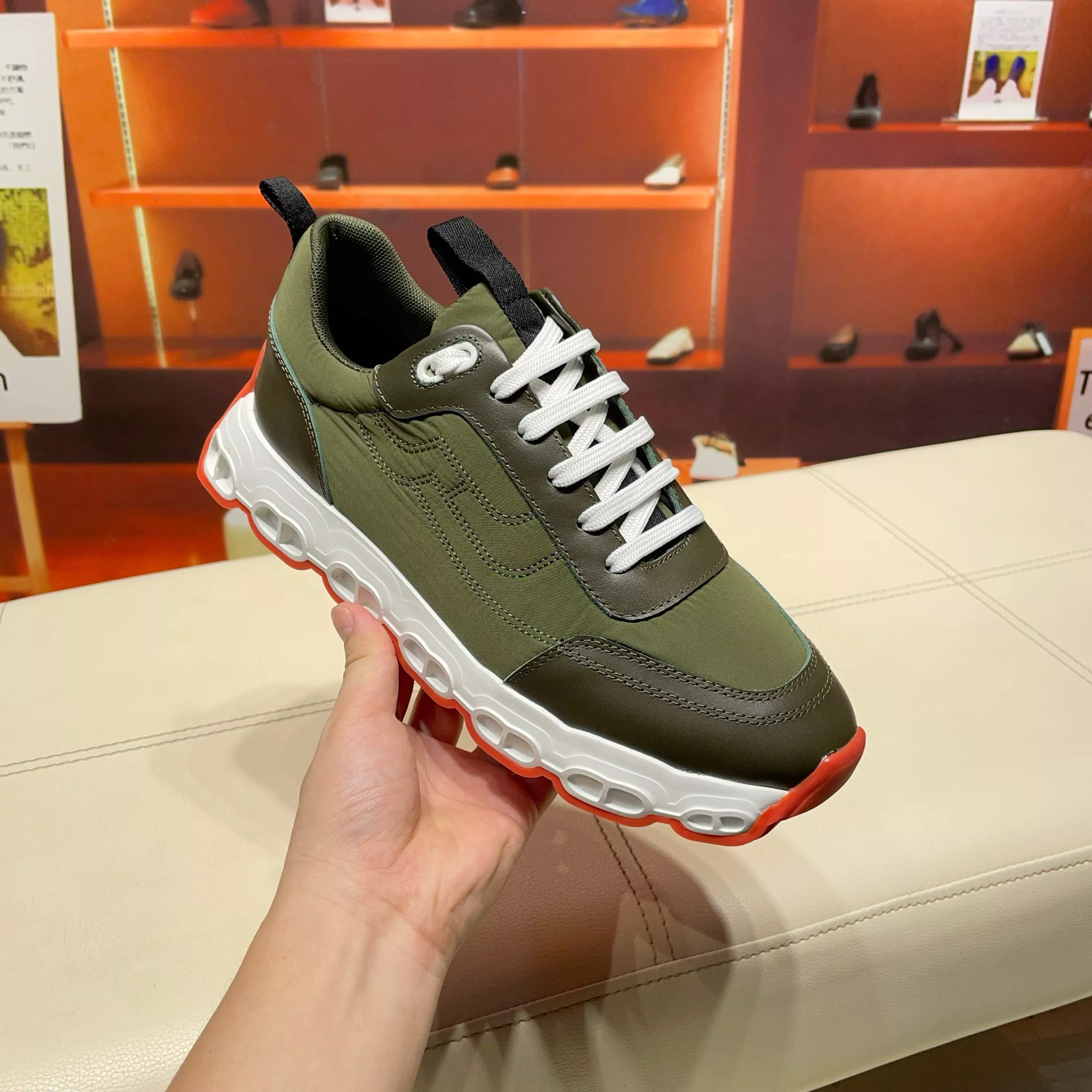 Vibrant 201 Hermes Casual Shoes For Men