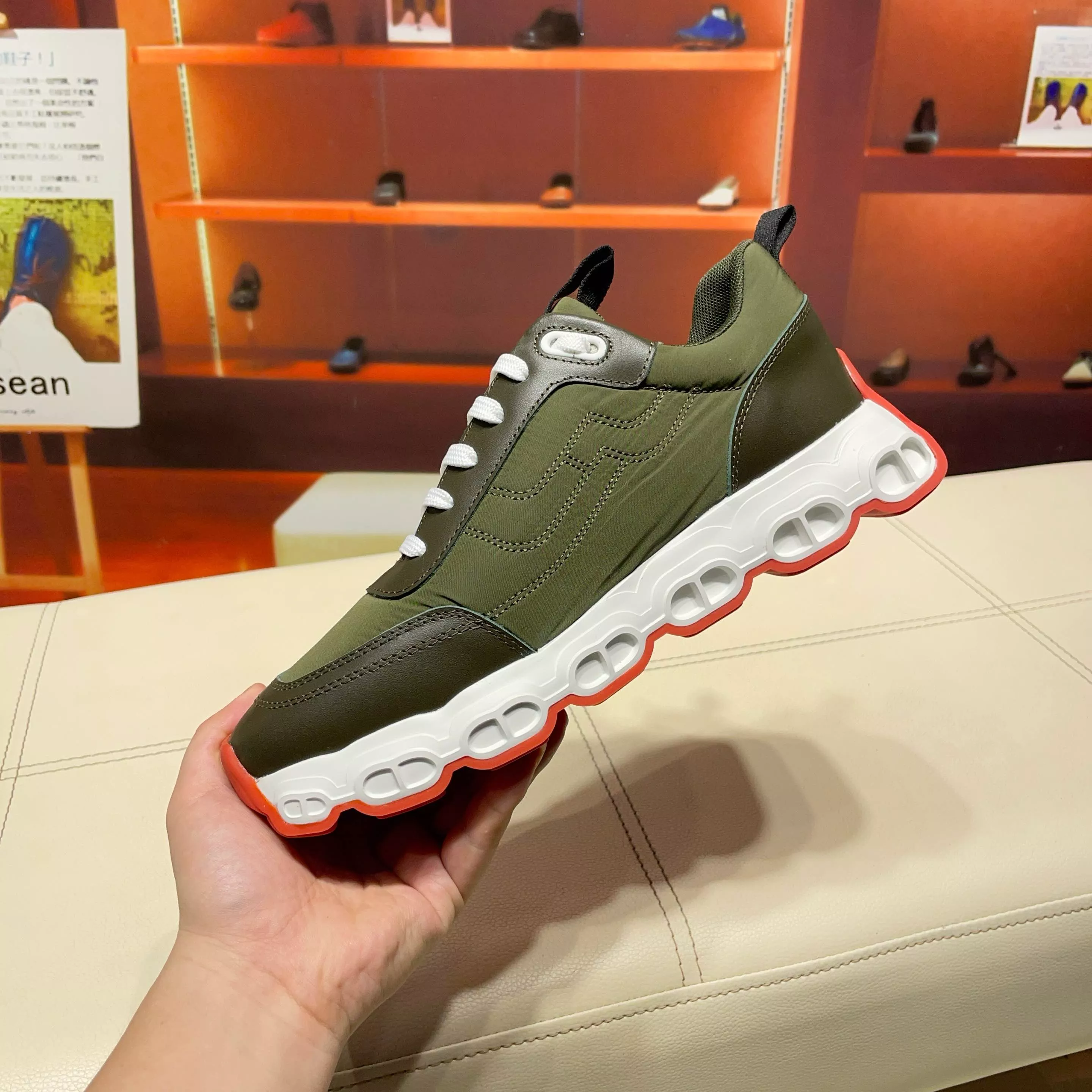 Vibrant 201 Hermes Casual Shoes For Men