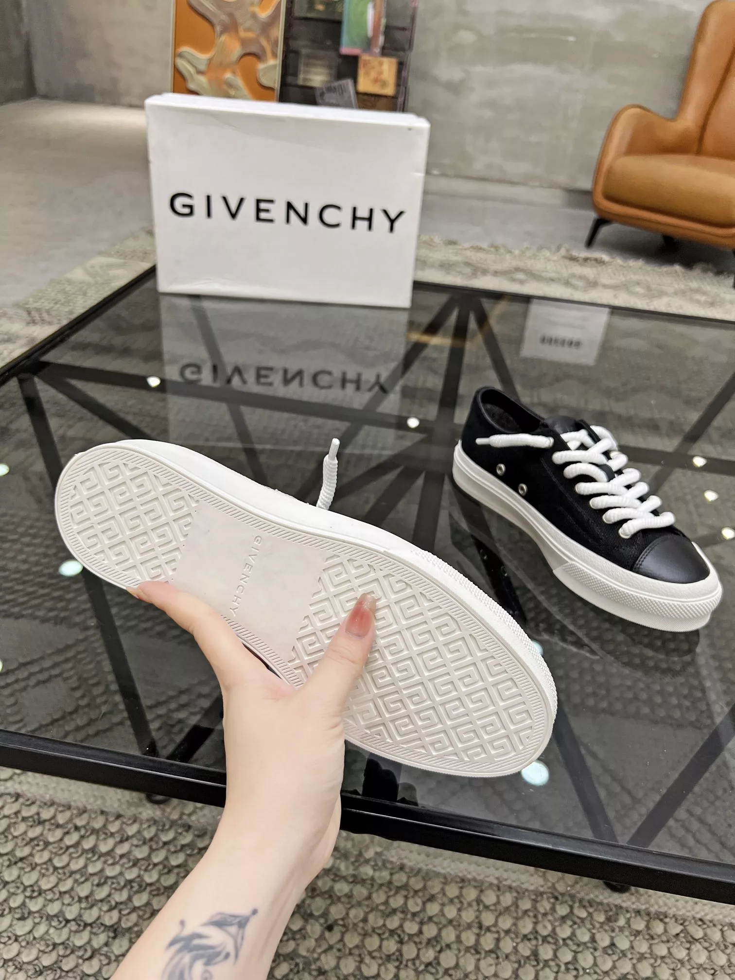 Vibrant 2022 Givenchy Casual Shoes For Men