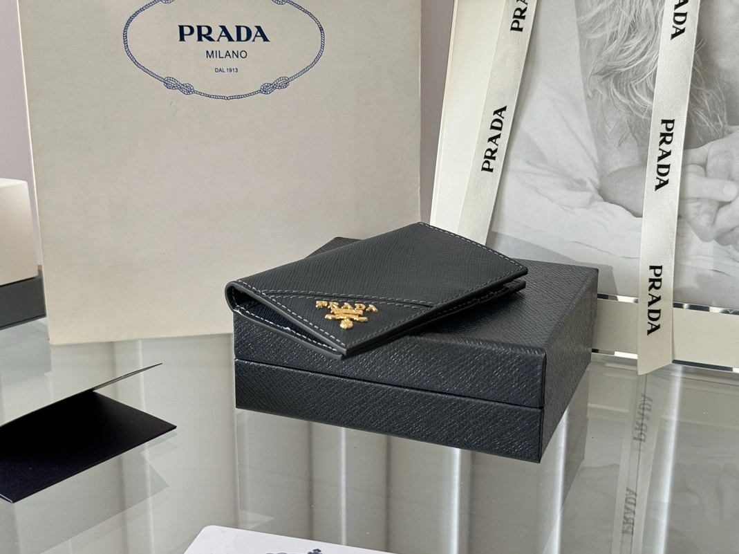 Vibrant 2037 Prada AAA Quality Card Case In Navy
