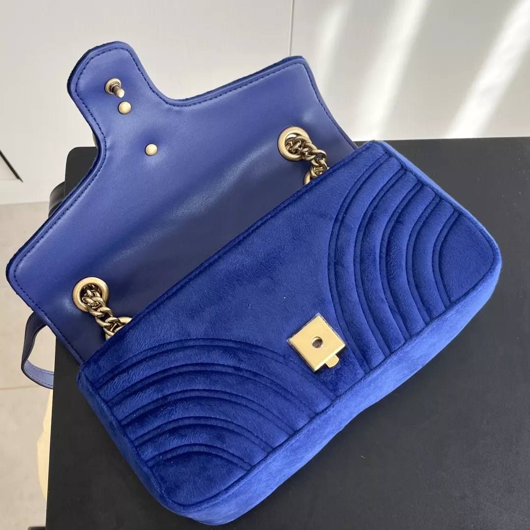 Vibrant 2078 Gucci AAA Quality Messenger Bags For Women
