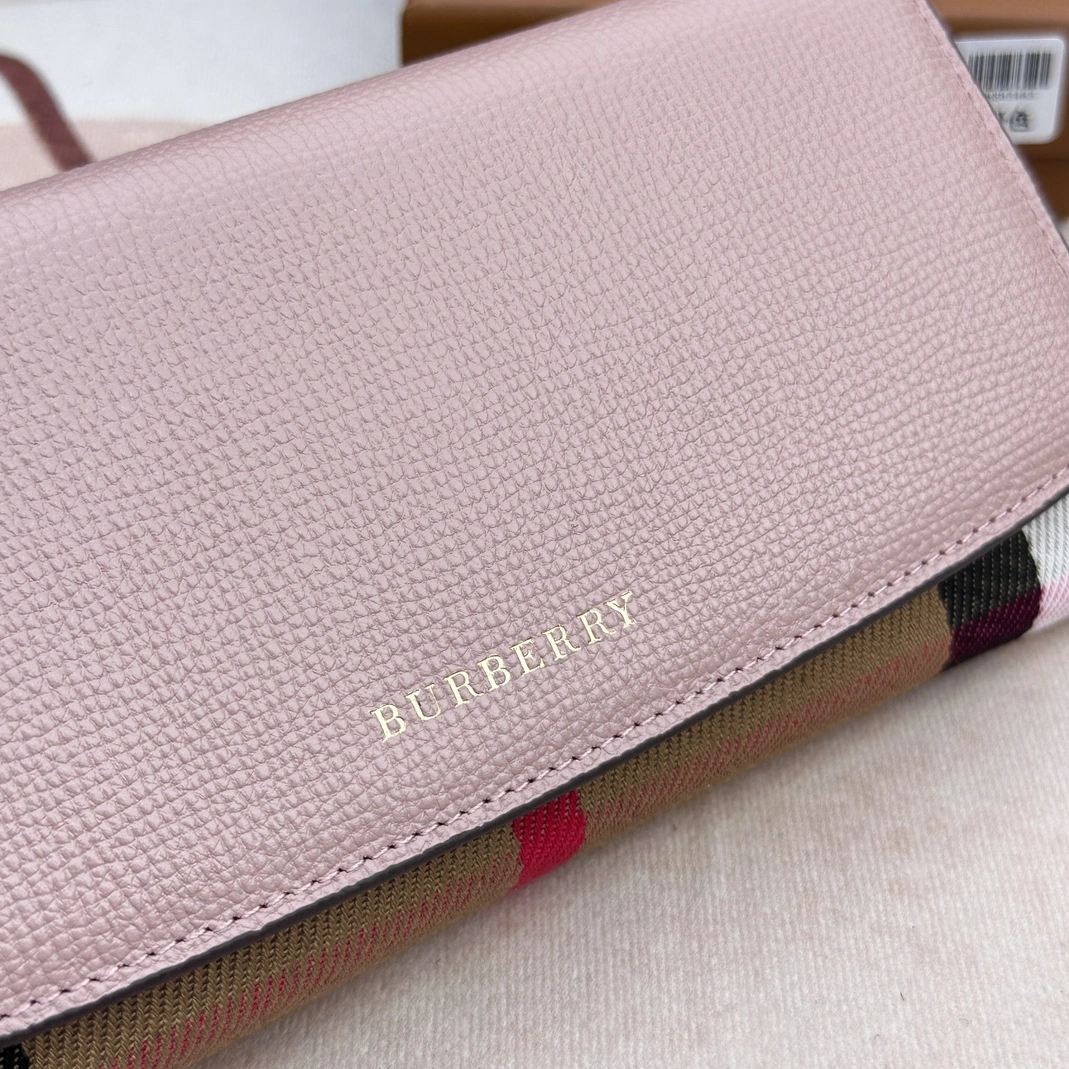 Vibrant 2248 Burberry AAA Quality Wallets For Women