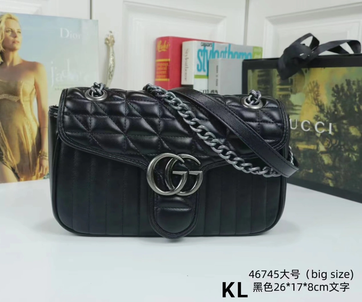 Vibrant 2290 Gucci Messenger Bags For Women