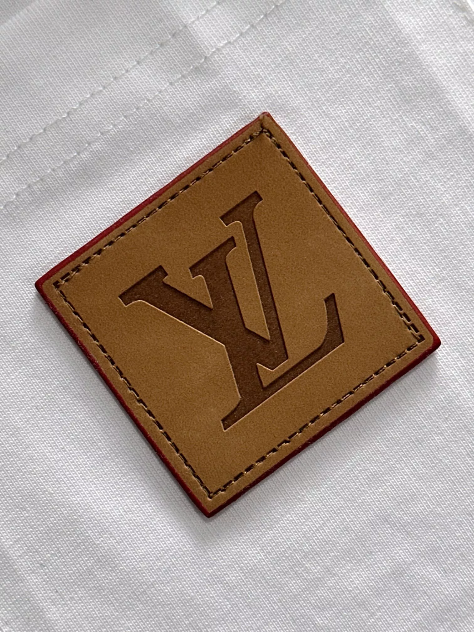 Vibrant 2300 Louis Vuitton LV T-Shirts Short Sleeved For Unisex