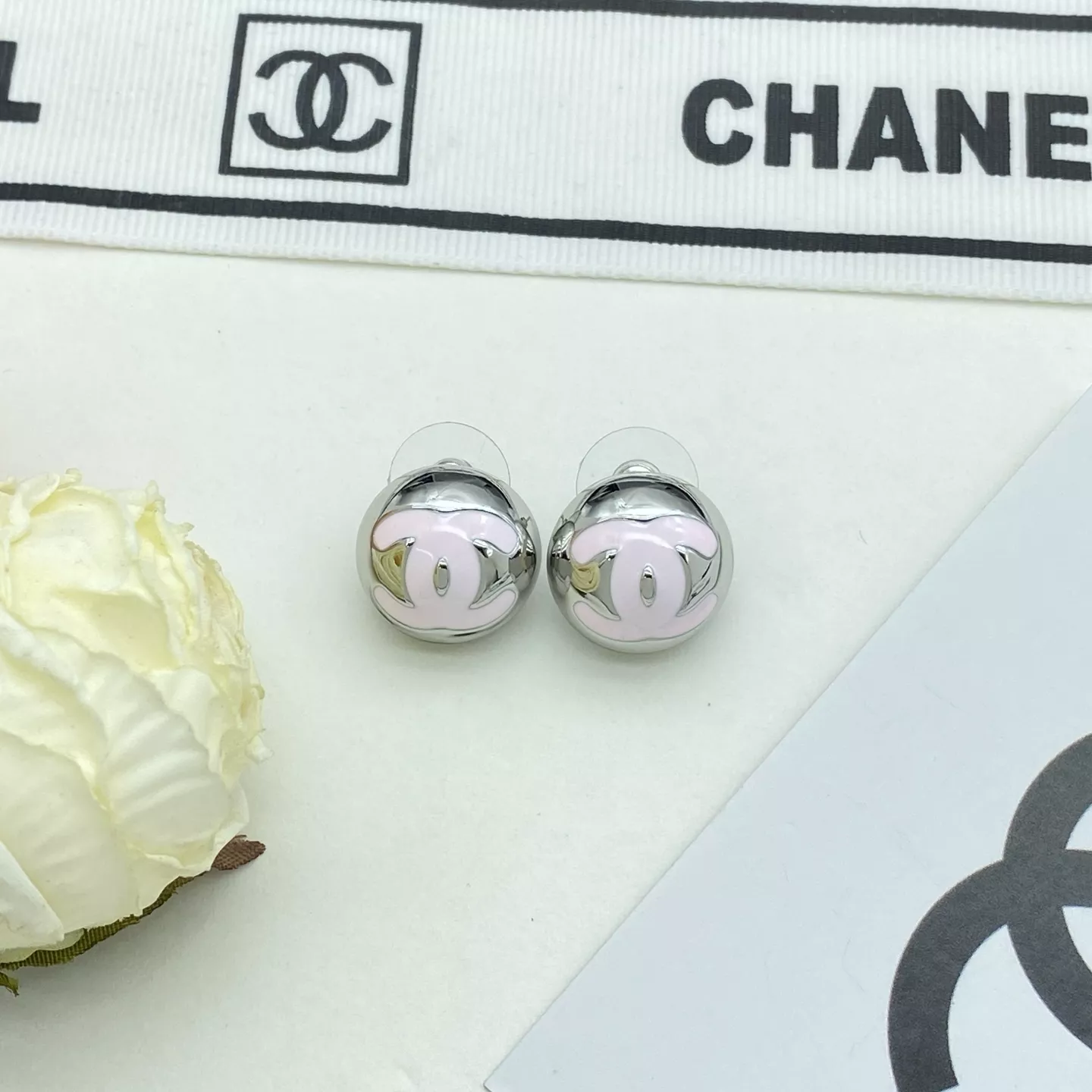Vibrant 2323 Chanel Earrings For Women