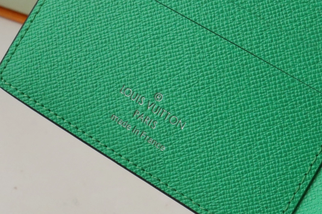 Vibrant 2398 Louis Vuitton LV Wallets