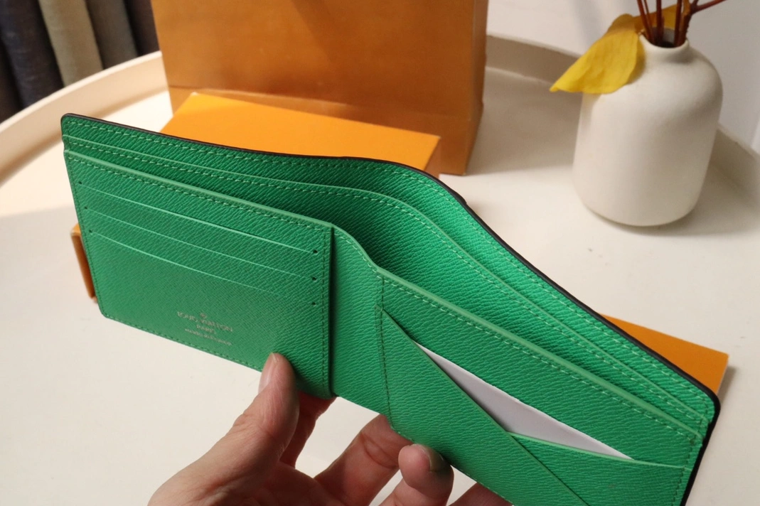 Vibrant 2398 Louis Vuitton LV Wallets