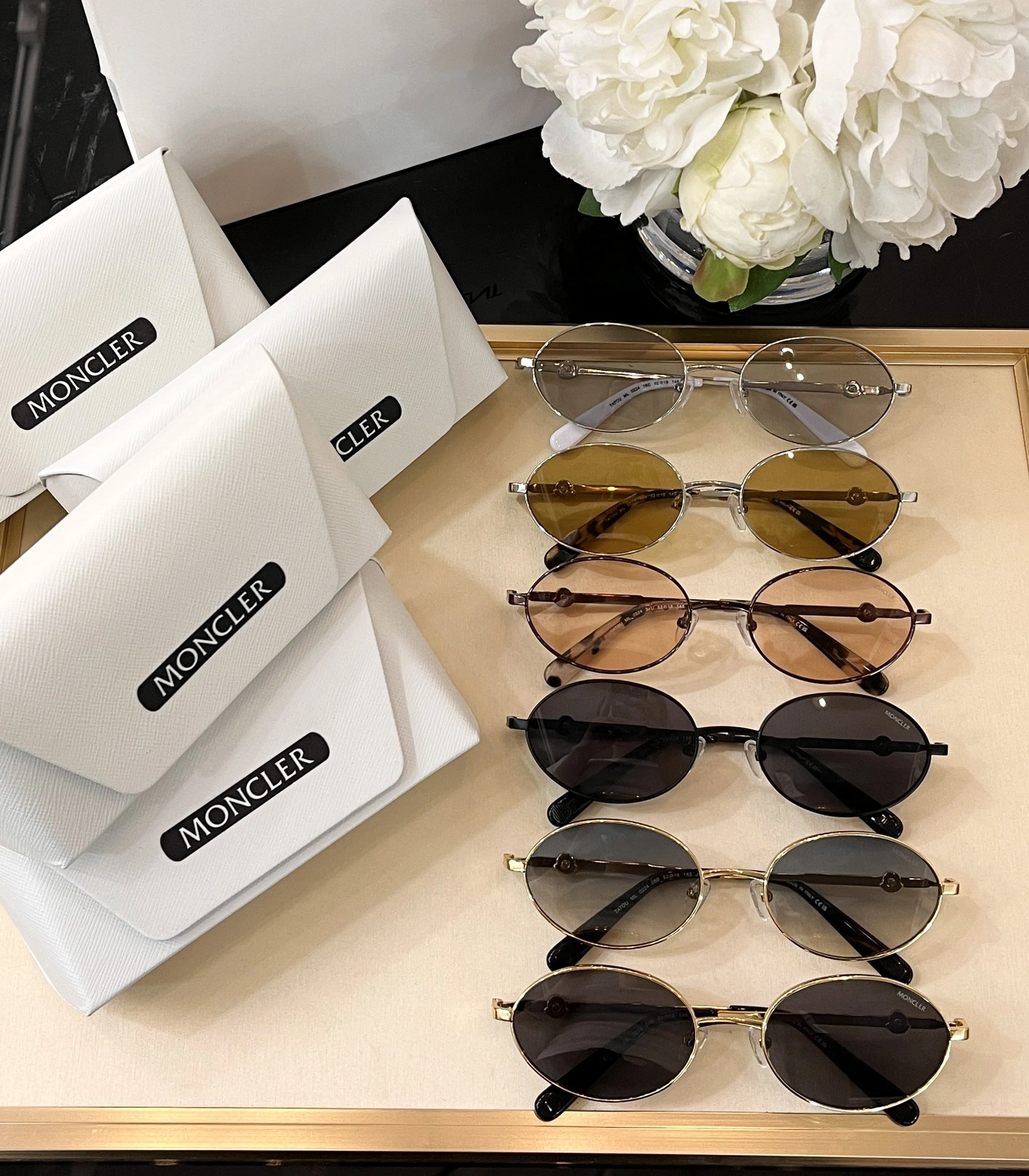 Vibrant 2421 Moncler AAA Quality Sunglasses