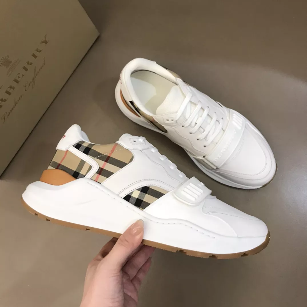 Vibrant 2490 Burberry Casual Shoes For Men