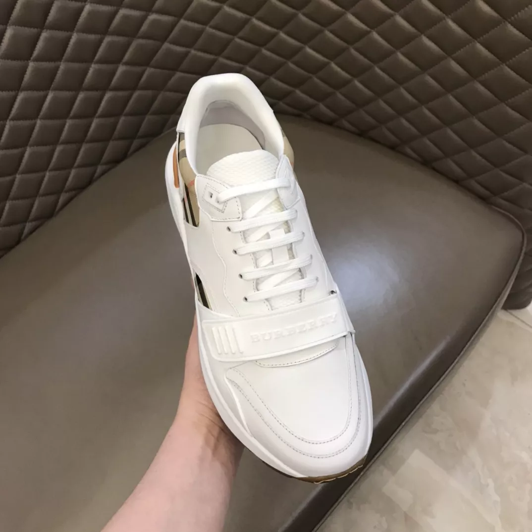 Vibrant 2490 Burberry Casual Shoes For Men
