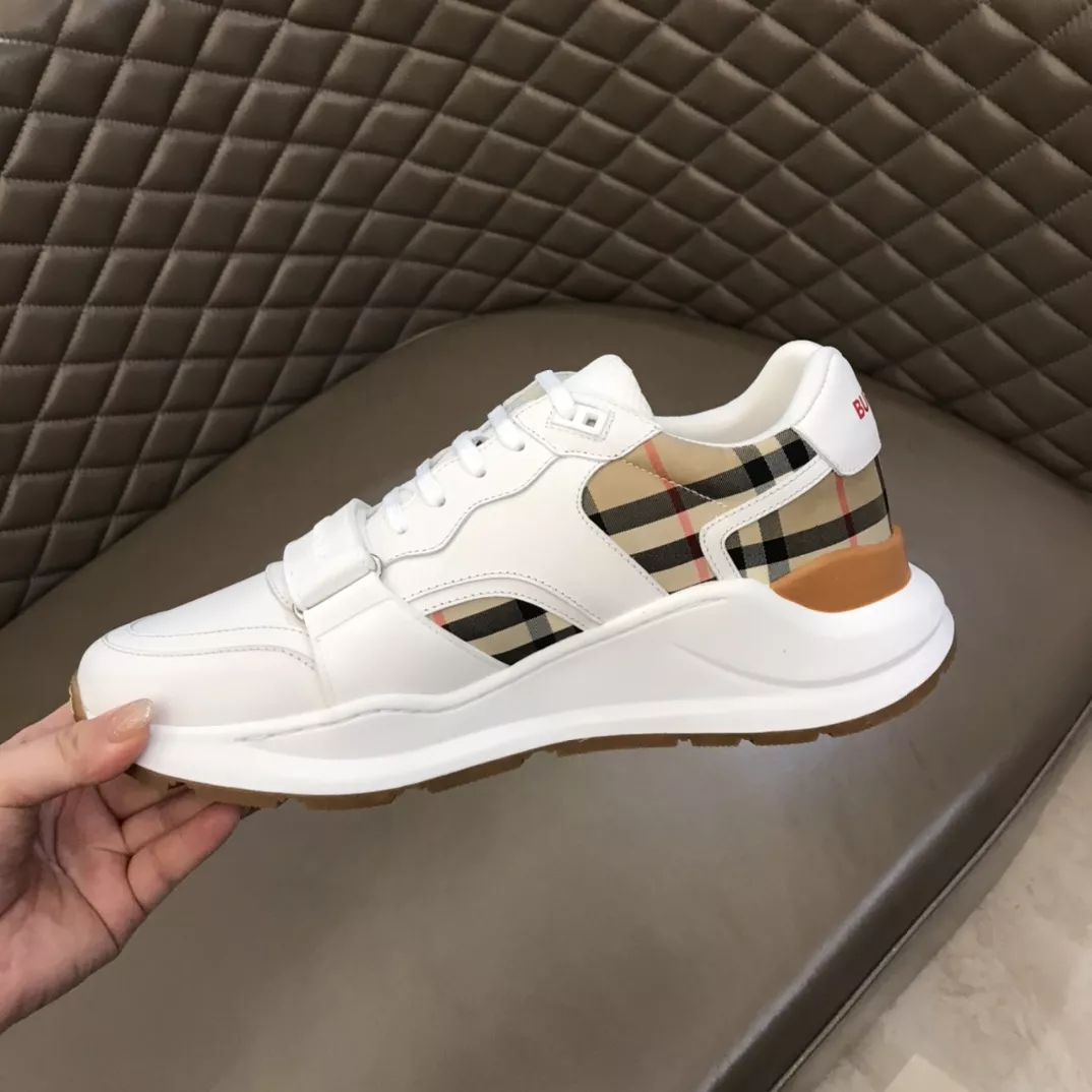Vibrant 2490 Burberry Casual Shoes For Men