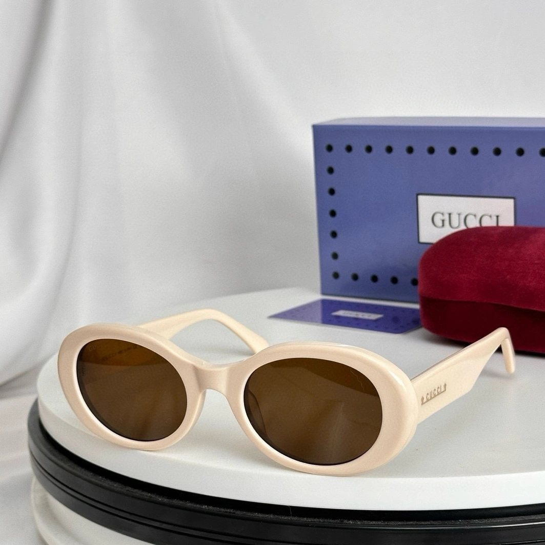 Vibrant 250 Gucci AAA Quality Sunglasses