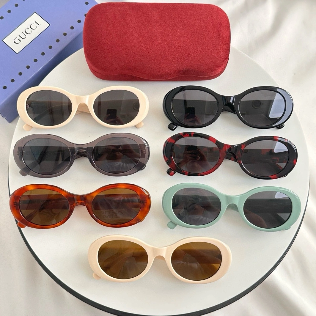 Vibrant 250 Gucci AAA Quality Sunglasses