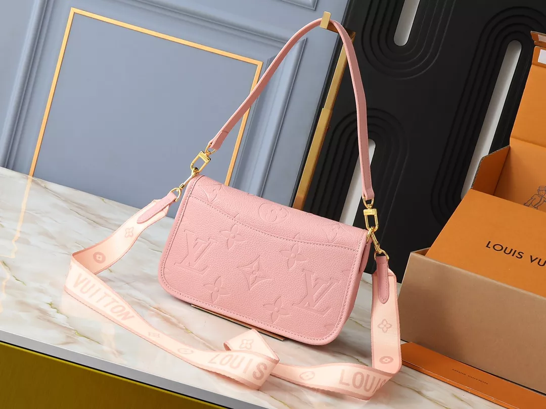 Vibrant 2633 Louis Vuitton AAA Quality Messenger Bags For Women