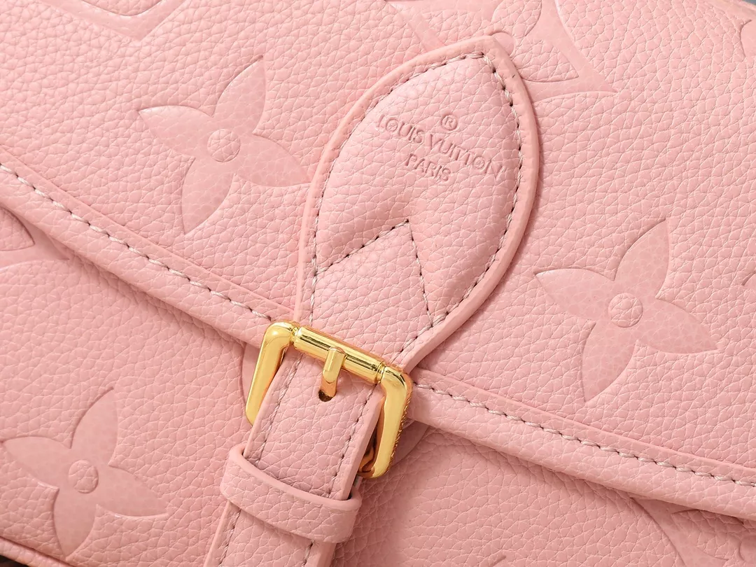Vibrant 2633 Louis Vuitton AAA Quality Messenger Bags For Women