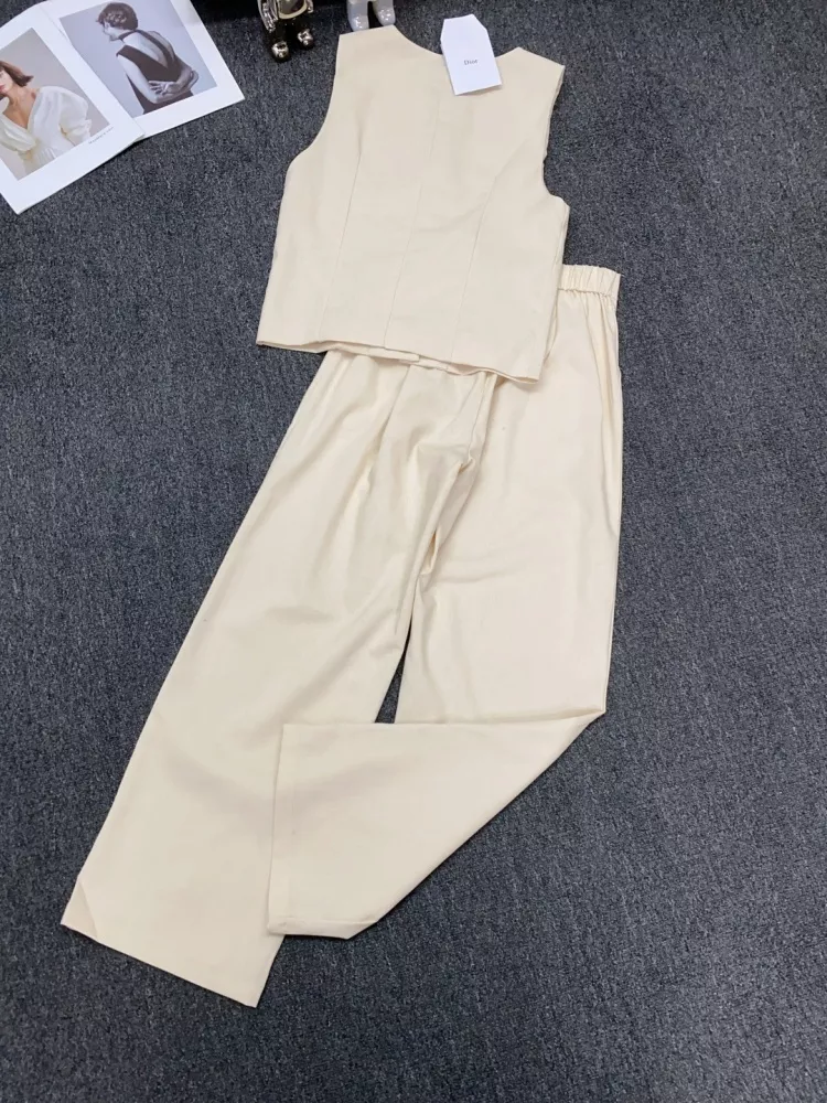 Vibrant 2749 Christian Dior Tracksuits Sleeveless For Women