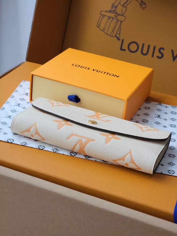 Vibrant 3044 Louis Vuitton AAA Quality Card Case