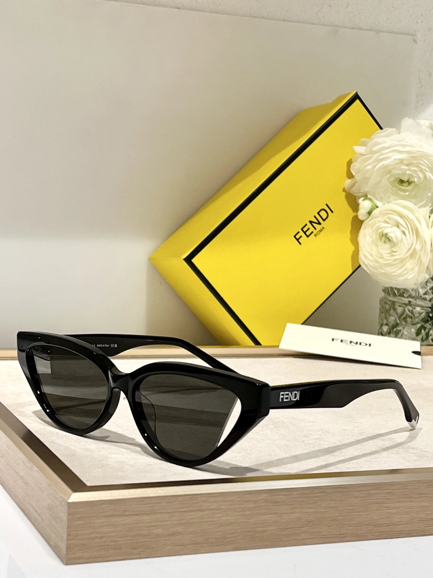 Vibrant 3124 Fendi AAA Quality Sunglasses
