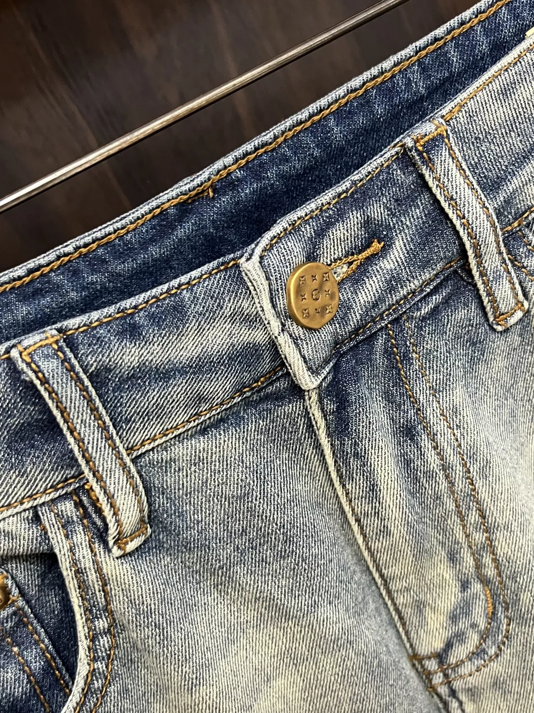 Vibrant 3135 Louis Vuitton LV Jeans For Men