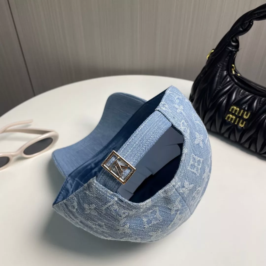 Vibrant 3202 Louis Vuitton LV Caps